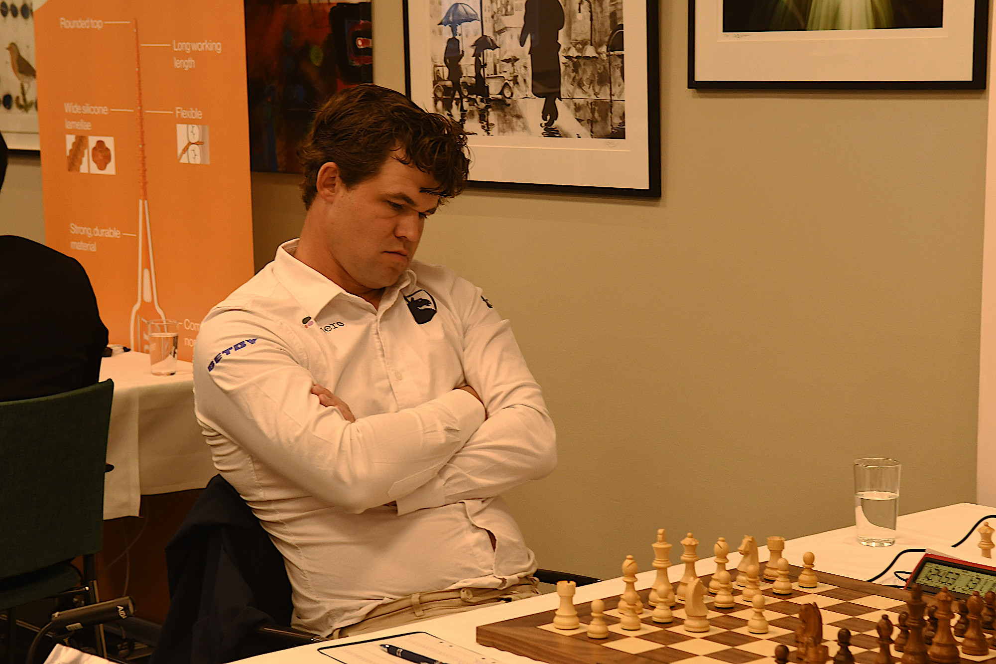 You are currently viewing Carlsen vandt i Malmö