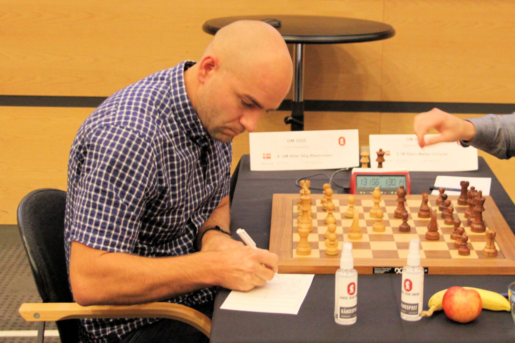 GM Allan Stig Rasmussen fortsat alene i spidsen Dansk Skak Union